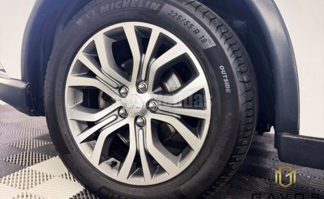 Mitsubishi OUTLANDER 2.2 4X4 16V DIESEL 4P AUTOMÁTICO