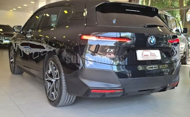 BMW iX ELÉTRICO XDRIVE40
