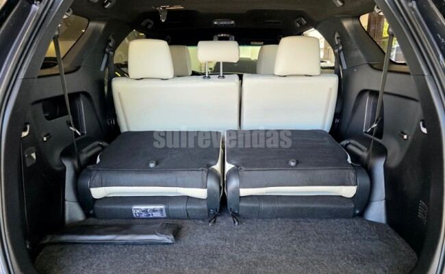Toyota HILUX SW4 2.8 D-4D TURBO DIESEL DIAMOND 7L 4X4 AUTOMÁTICO