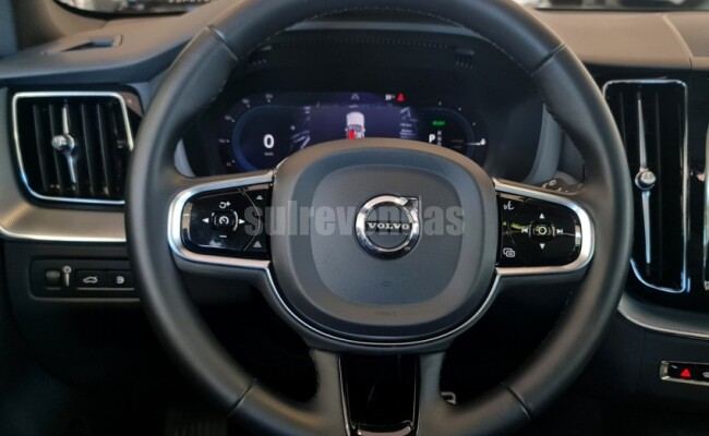 Volvo XC60 2.0 T8 RECHARGE R-DESIGN AWD GEARTRONIC