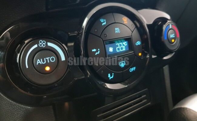 Ford FIESTA 1.6 TITANIUM HATCH 16V FLEX 4P POWERSHIFT