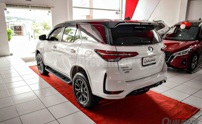 Toyota Hilux sw4