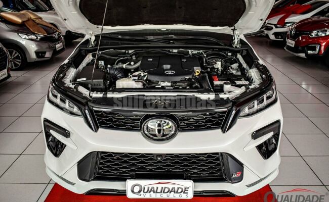 Toyota Hilux sw4