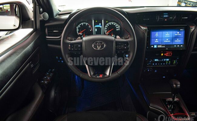 Toyota Hilux sw4