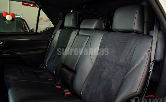 Toyota Hilux sw4