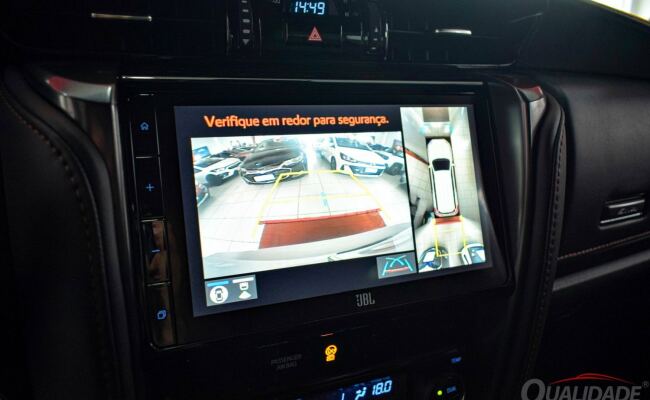 Toyota Hilux sw4