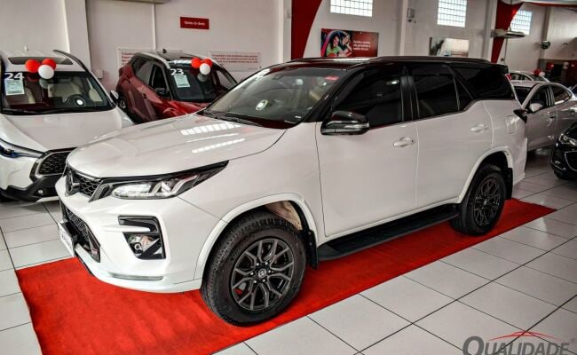Toyota Hilux sw4