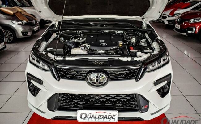 Toyota Hilux sw4