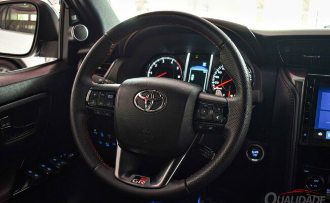Toyota Hilux sw4