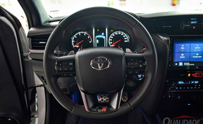 Toyota Hilux sw4