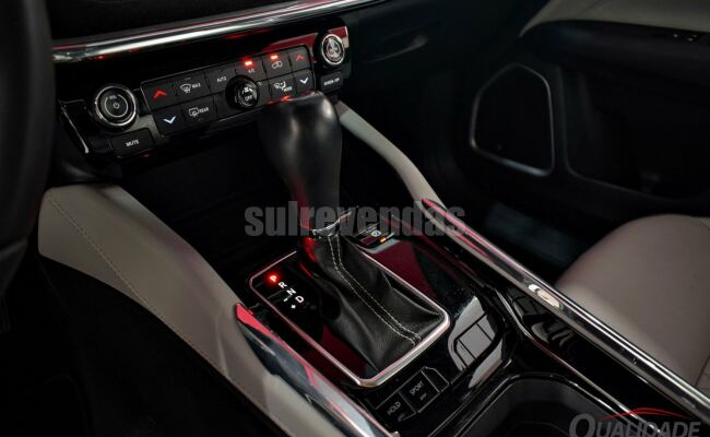 Jeep Commander