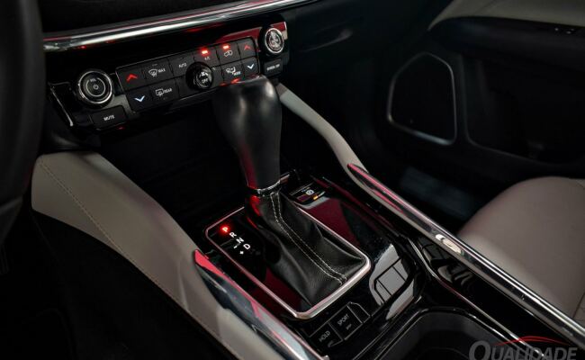 Jeep Commander