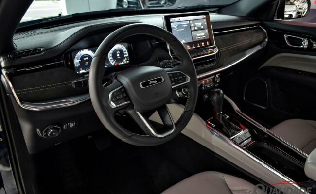Jeep Commander