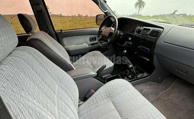 Toyota Hilux sw4