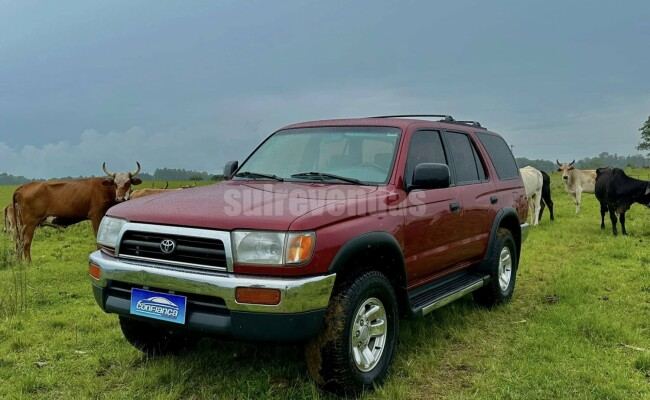 Toyota Hilux sw4