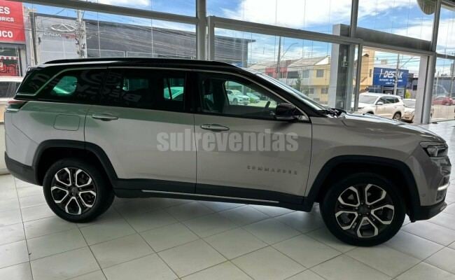 Jeep Commander