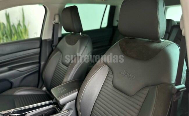 Jeep Commander