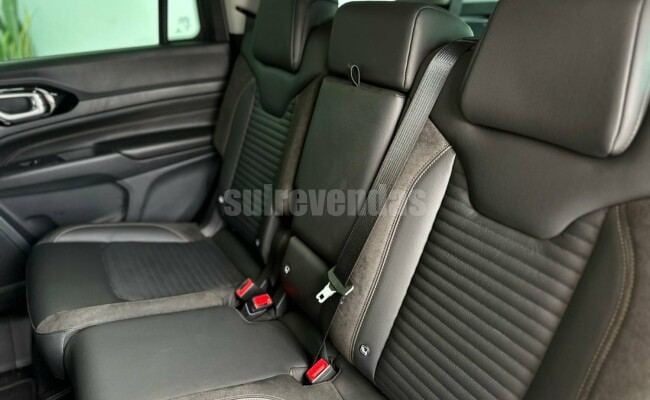 Jeep Commander