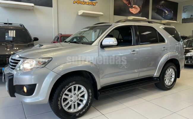 Toyota Hilux sw4