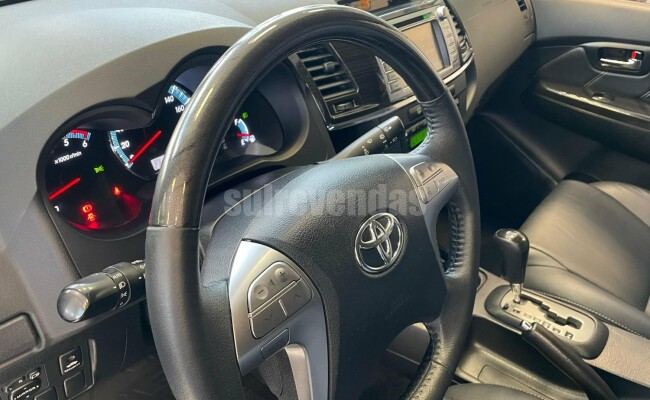 Toyota Hilux sw4
