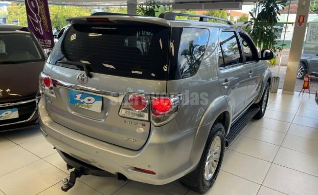 Toyota Hilux sw4
