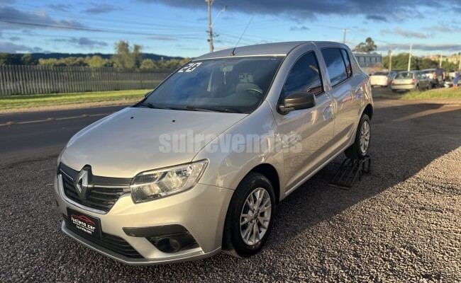 Renault SANDERO