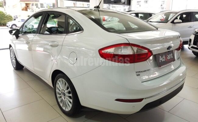 Ford FIESTA 1.6 TITANIUM SEDAN 16V FLEX 4P POWERSHIFT