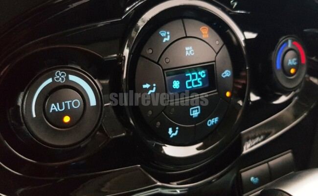 Ford FIESTA 1.6 TITANIUM SEDAN 16V FLEX 4P POWERSHIFT