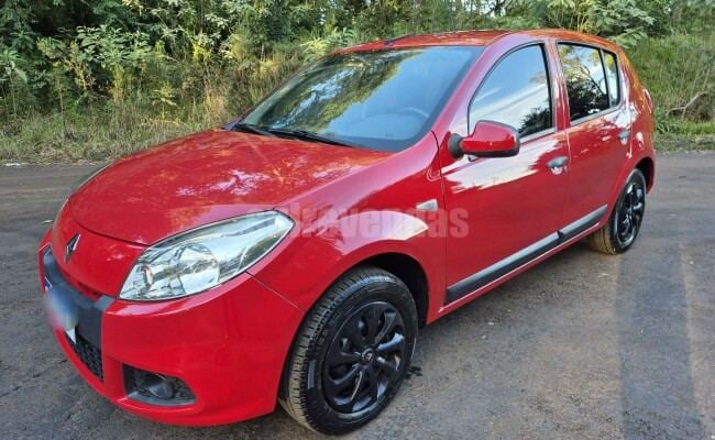 Renault SANDERO