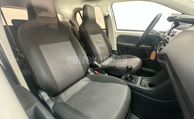 Volkswagen up! move 1.0 total flex 12v 5p