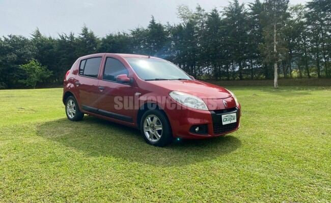 Renault SANDERO