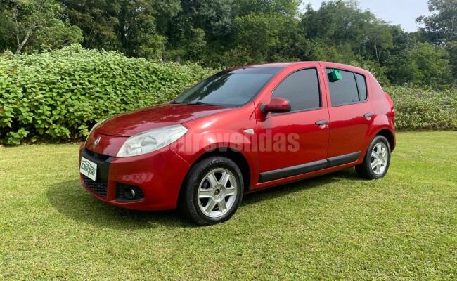 Renault SANDERO