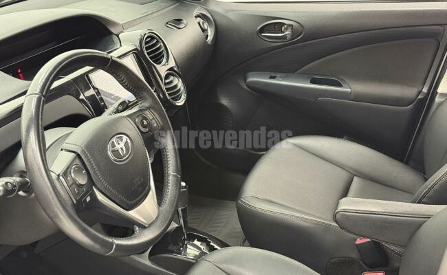 Toyota etios hb cross at