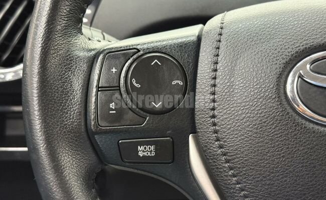 Toyota etios hb cross at