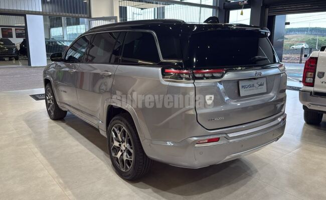 Jeep COMMANDER OVERLAND