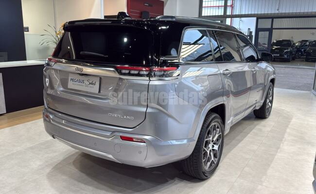 Jeep COMMANDER OVERLAND