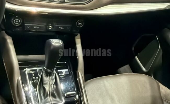 Jeep COMMANDER OVERLAND