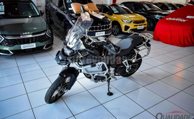 BMW F 900 gs