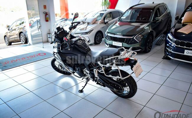 BMW F 900 gs