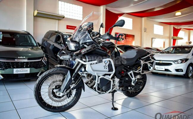 BMW F 900 gs