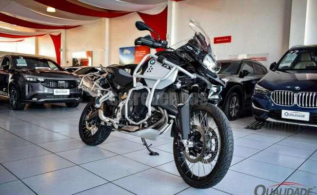 BMW F 900 gs