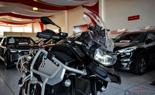 BMW F 900 gs