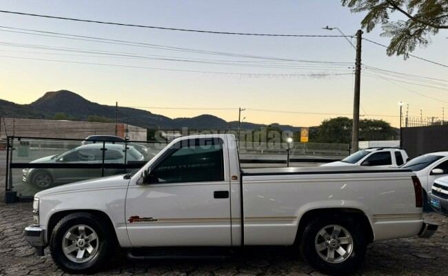 Chevrolet SILVERADO