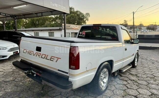 Chevrolet SILVERADO