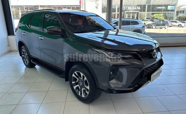 Toyota Hilux sw4
