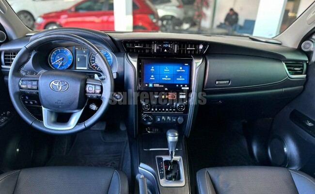 Toyota Hilux sw4