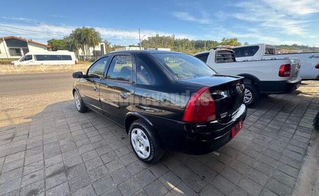 Chevrolet CORSA SEDAN PREMIUM