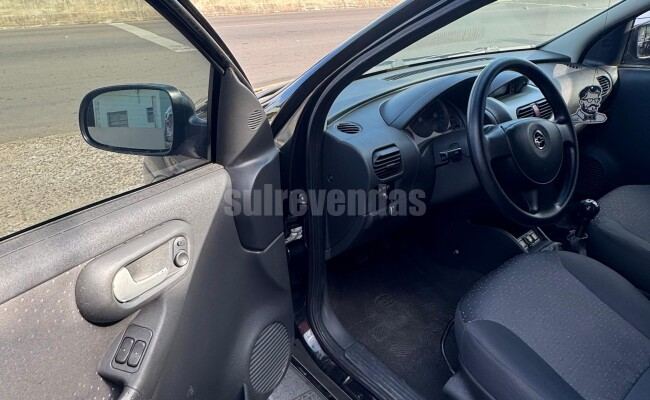 Chevrolet CORSA SEDAN PREMIUM