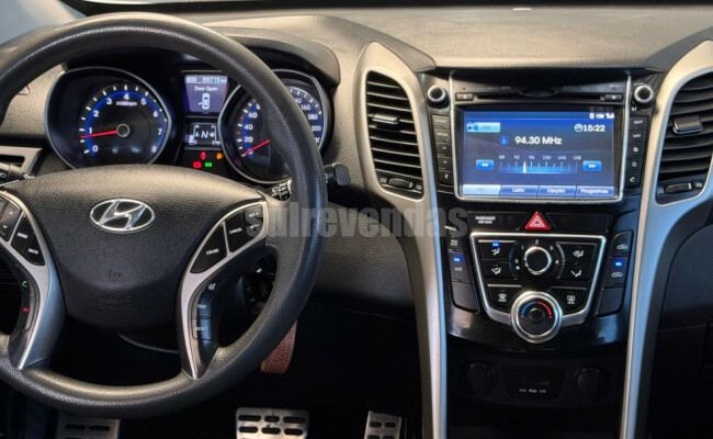 Hyundai i30 1.8 16V Aut. 5p