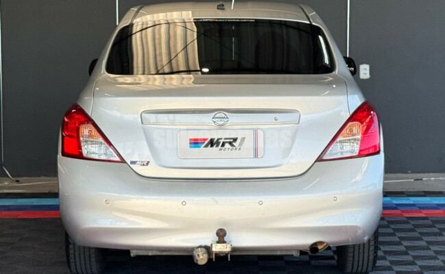 Nissan VERSA SV 1.6 16V Flex Fuel 4p Mec.